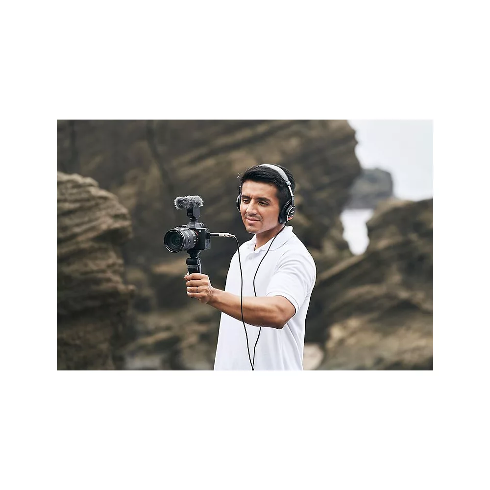 SONY A7 IV + 28-70 Hybridkamera